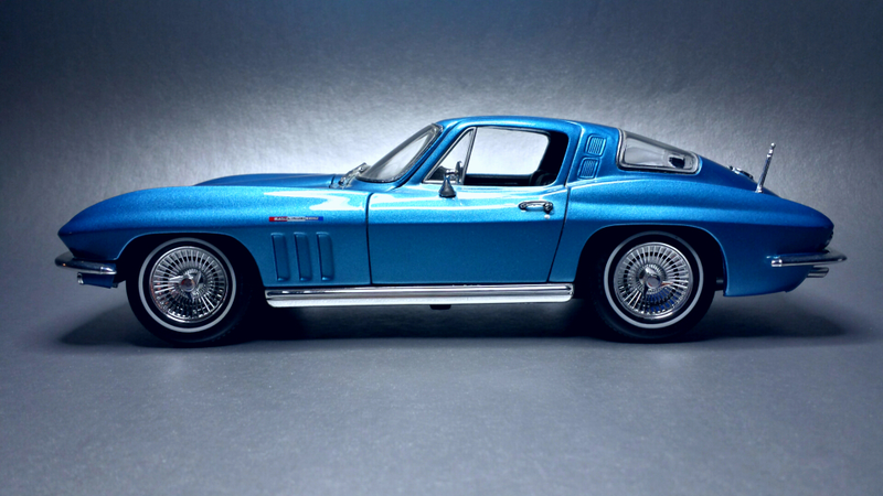 Illustration for article titled 'Merica Monday: 1965 Corvette